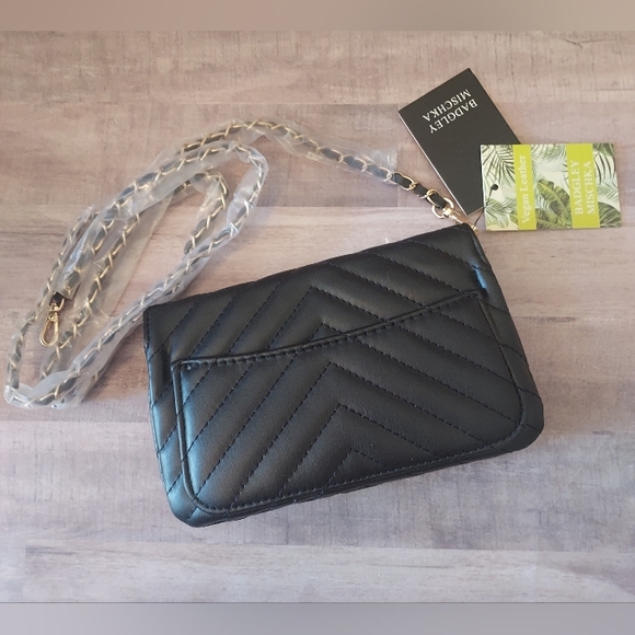1 DAY SALE! NWT Badgley Mischka Small Black Quilted Vegan Crossbody Bag/Clutch - Picture 9 of 16